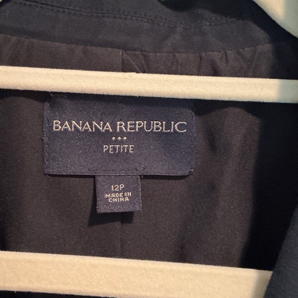 Banana Republic Classic Black Blazer - Picture 2 of 10